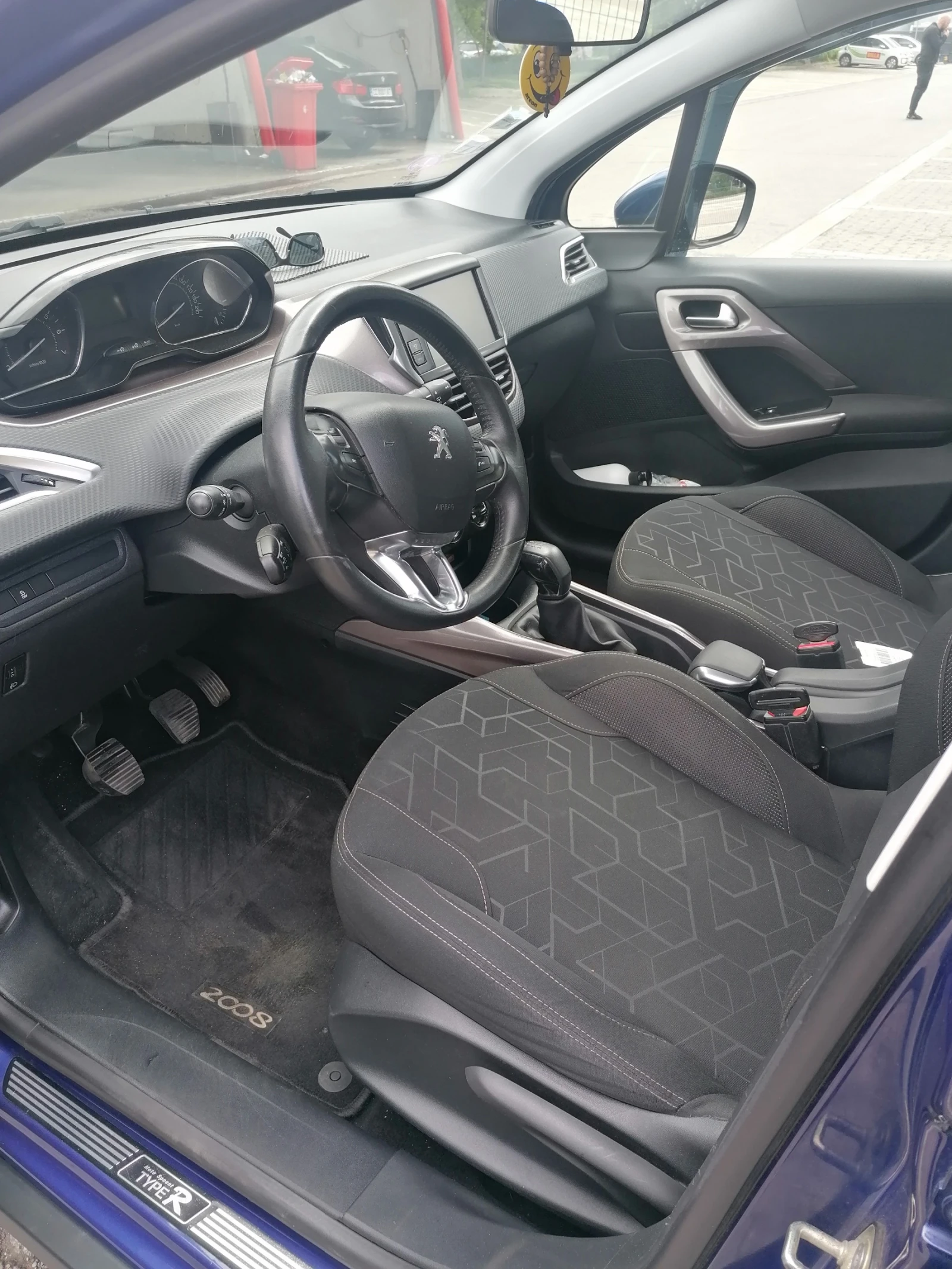 Peugeot 2008 1.2 - изображение 7