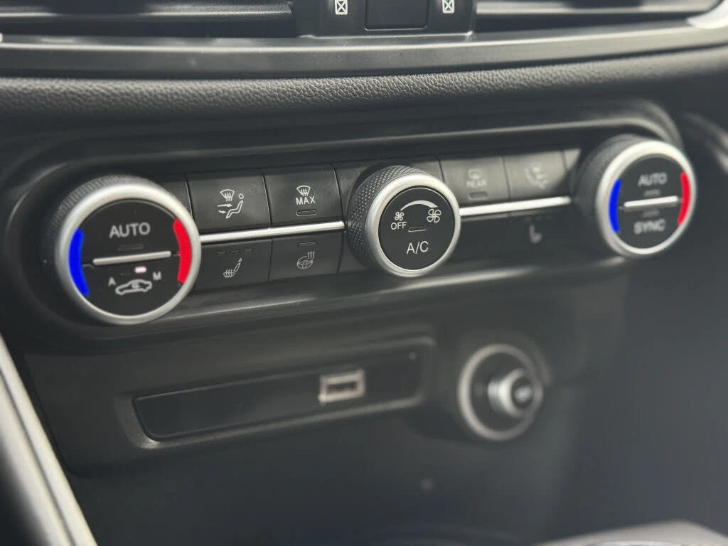 Alfa Romeo Giulia Ti Sport* CARFAX* * (  ) | Mobile.bg   14