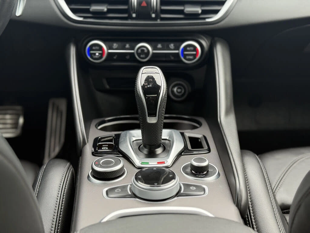 Alfa Romeo Giulia Ti Sport* CARFAX* * (  ) | Mobile.bg   12