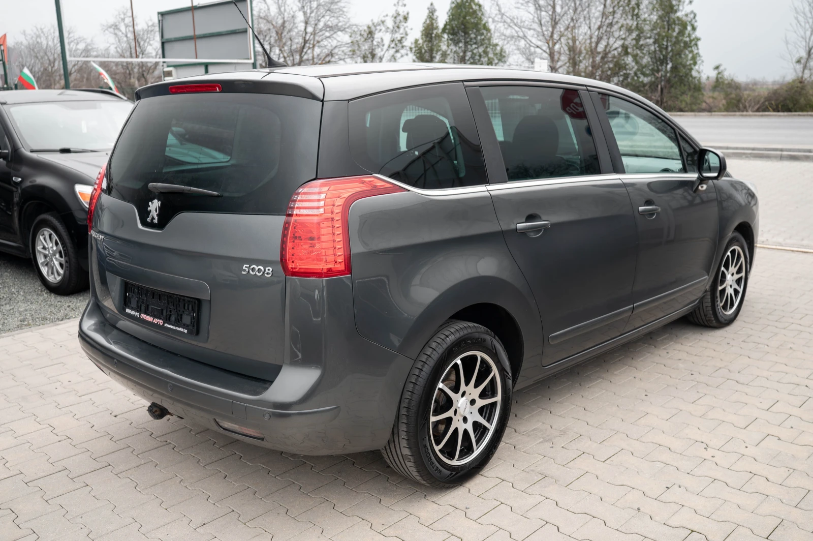 Peugeot 5008 1.6* HDI* 114кс* 2013г, снимка 7 - Автомобили и джипове - 53898015