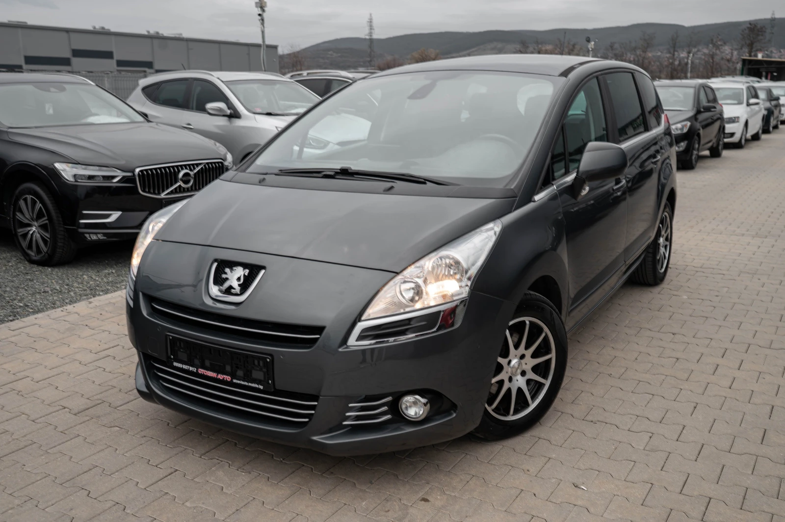 Peugeot 5008 1.6* HDI* 114кс* 2013г