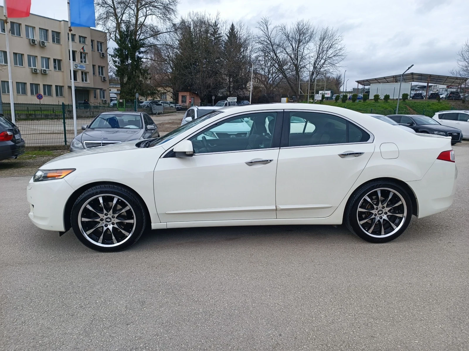 Honda Accord 2.4i-201кс-ШВЕЙЦАРИЯ-АВТОМАТ-ДИСТРОНИК-FULL екстри, снимка 6 - Автомобили и джипове - 54016106