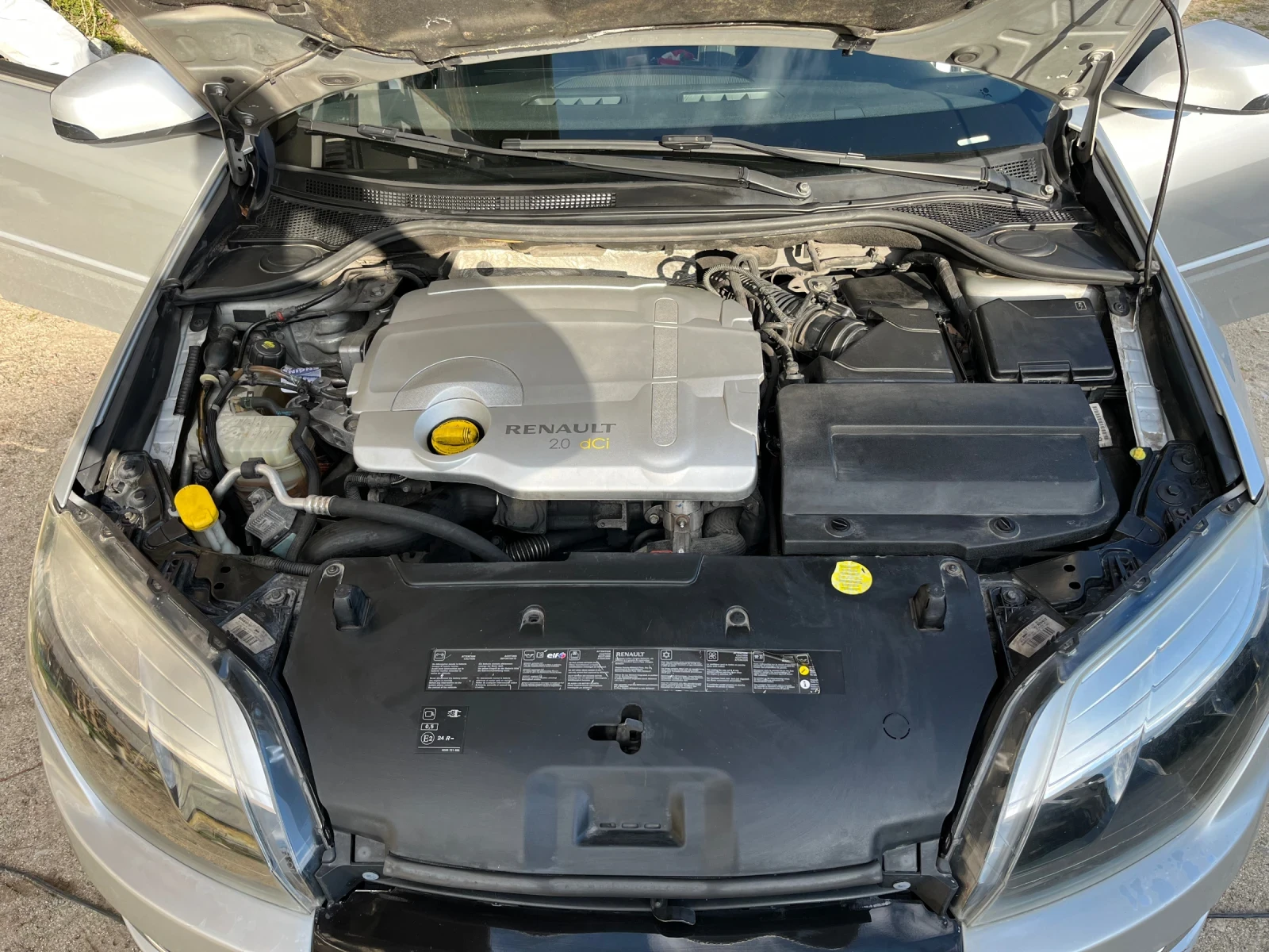 Renault Laguna 2.0DCI | Dynamique | | CANBASE | 150 kc, снимка 15 - Автомобили и джипове - 54100898