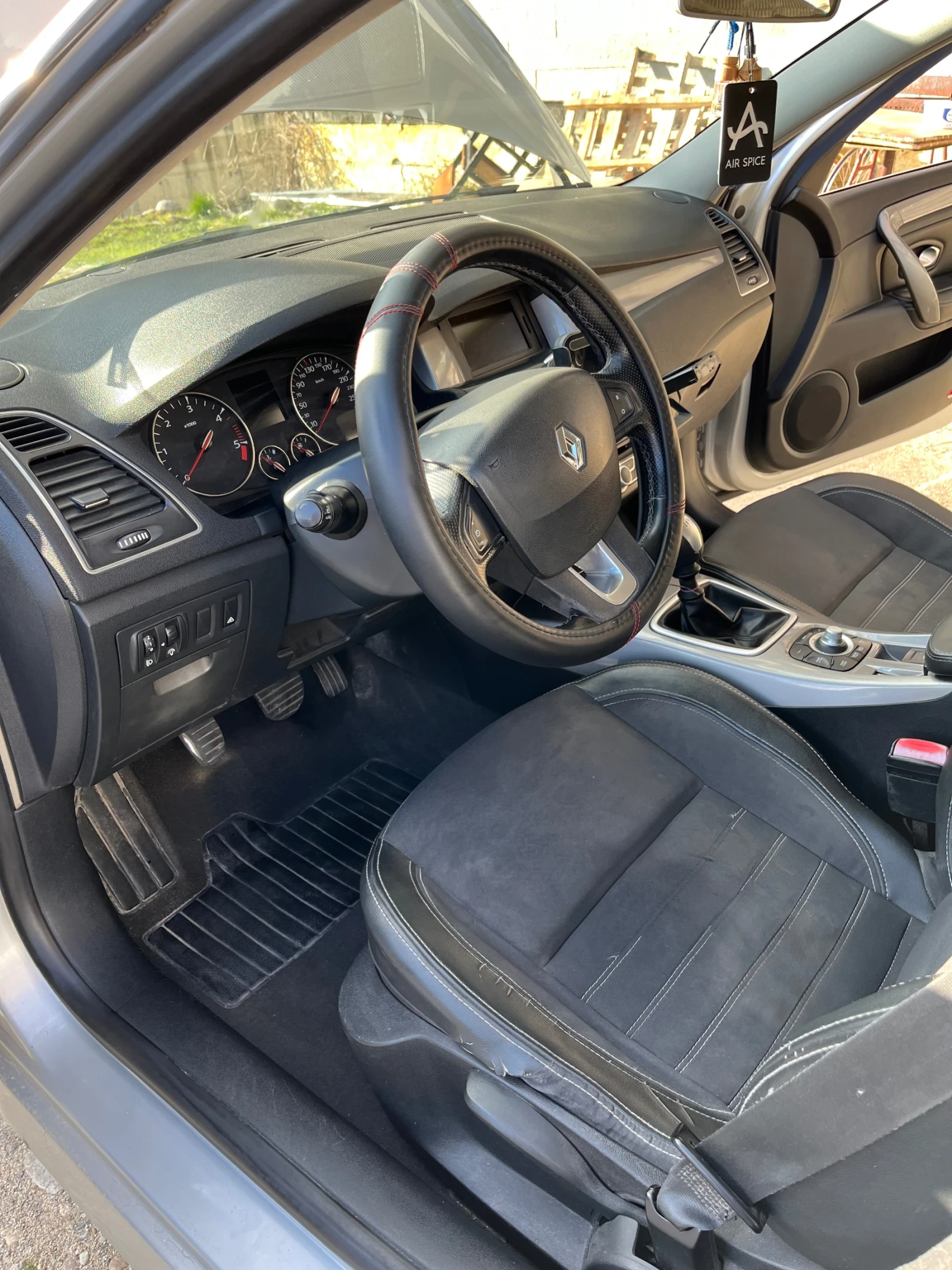 Renault Laguna 2.0DCI | Dynamique | | CANBASE | 150 kc, снимка 12 - Автомобили и джипове - 54100898