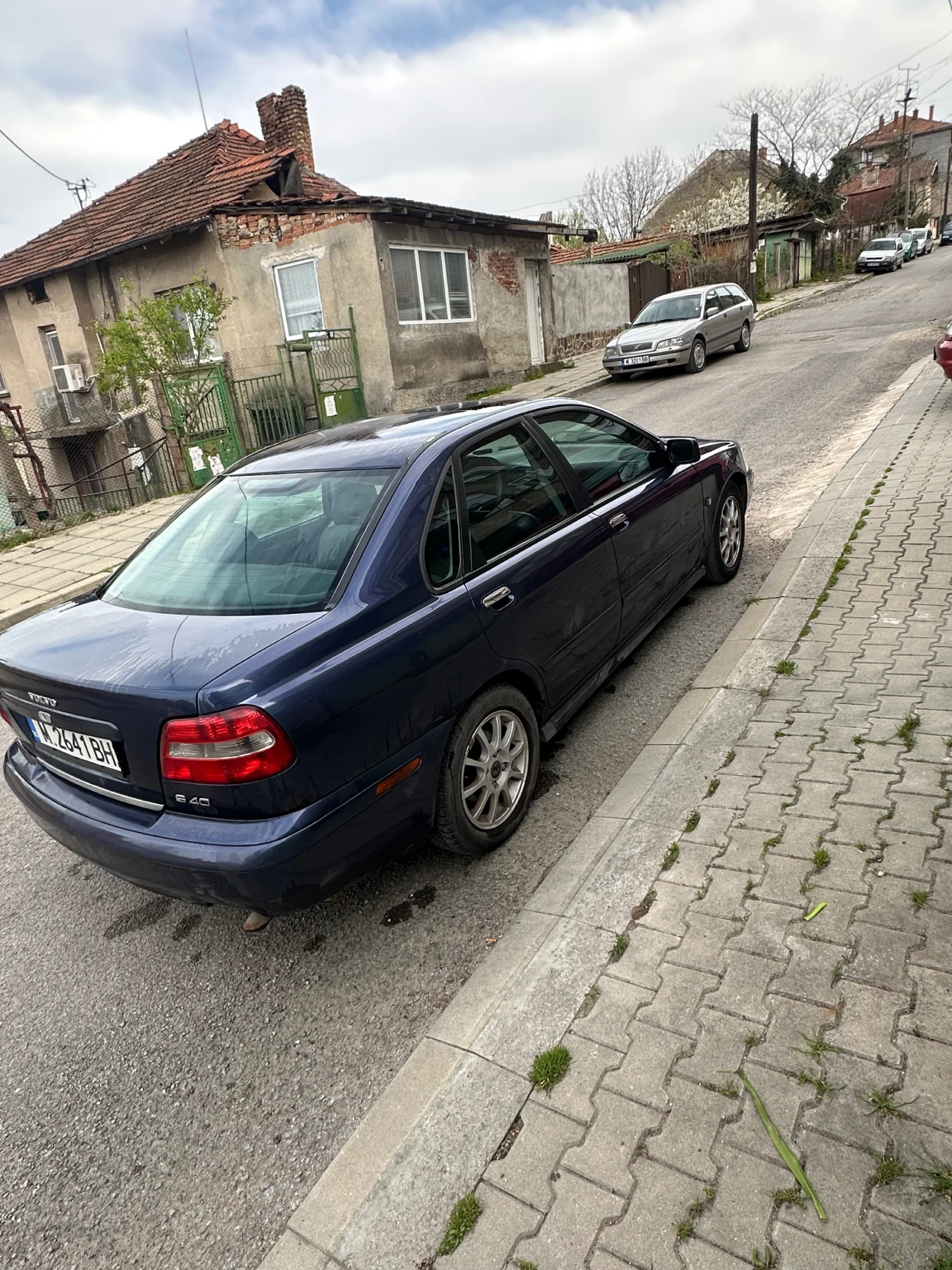 Volvo S40 1.9 - 102 К.С, снимка 4 - Автомобили и джипове - 54175360