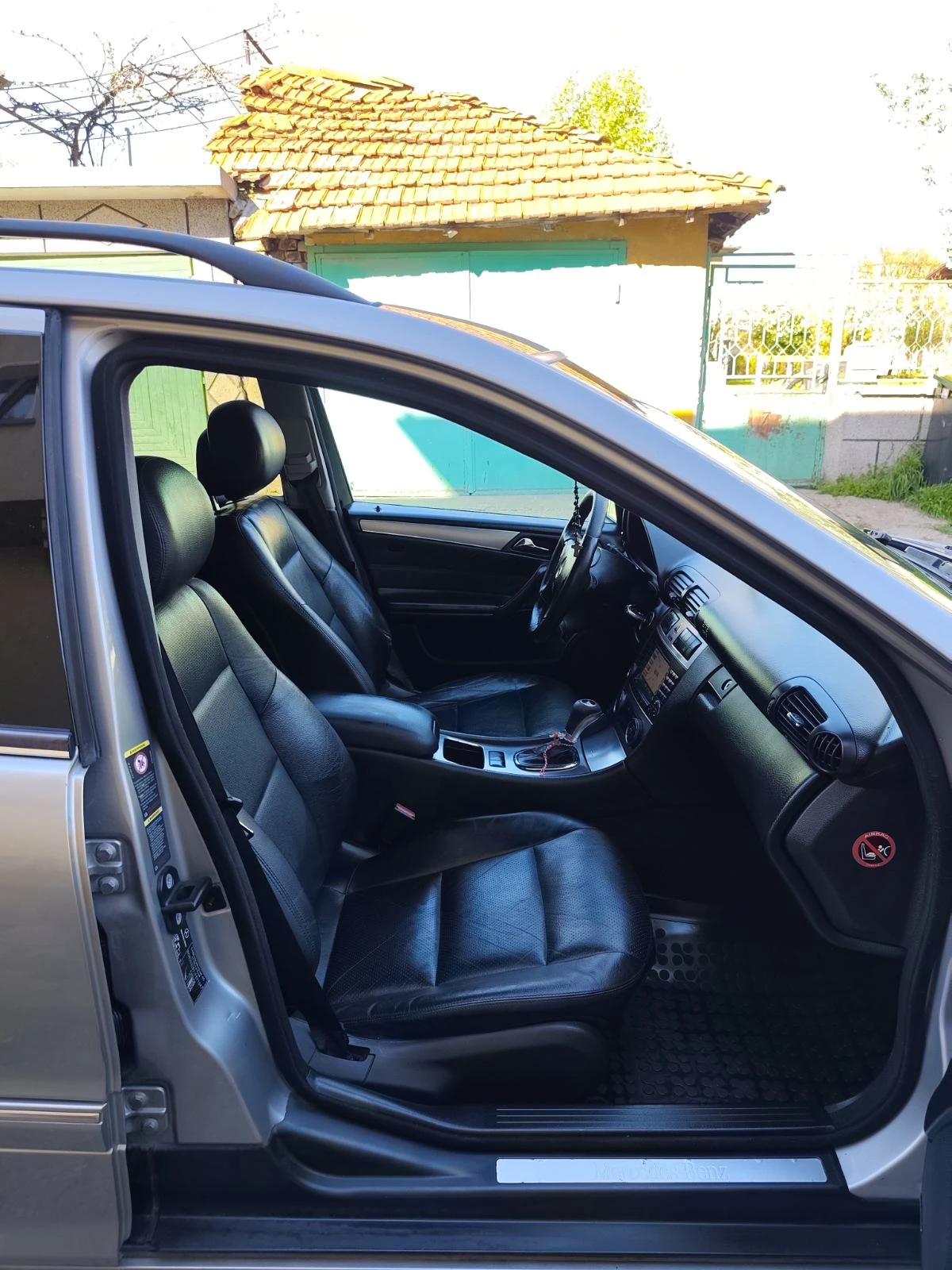 Mercedes-Benz C 350 3500, снимка 9 - Автомобили и джипове - 54321063