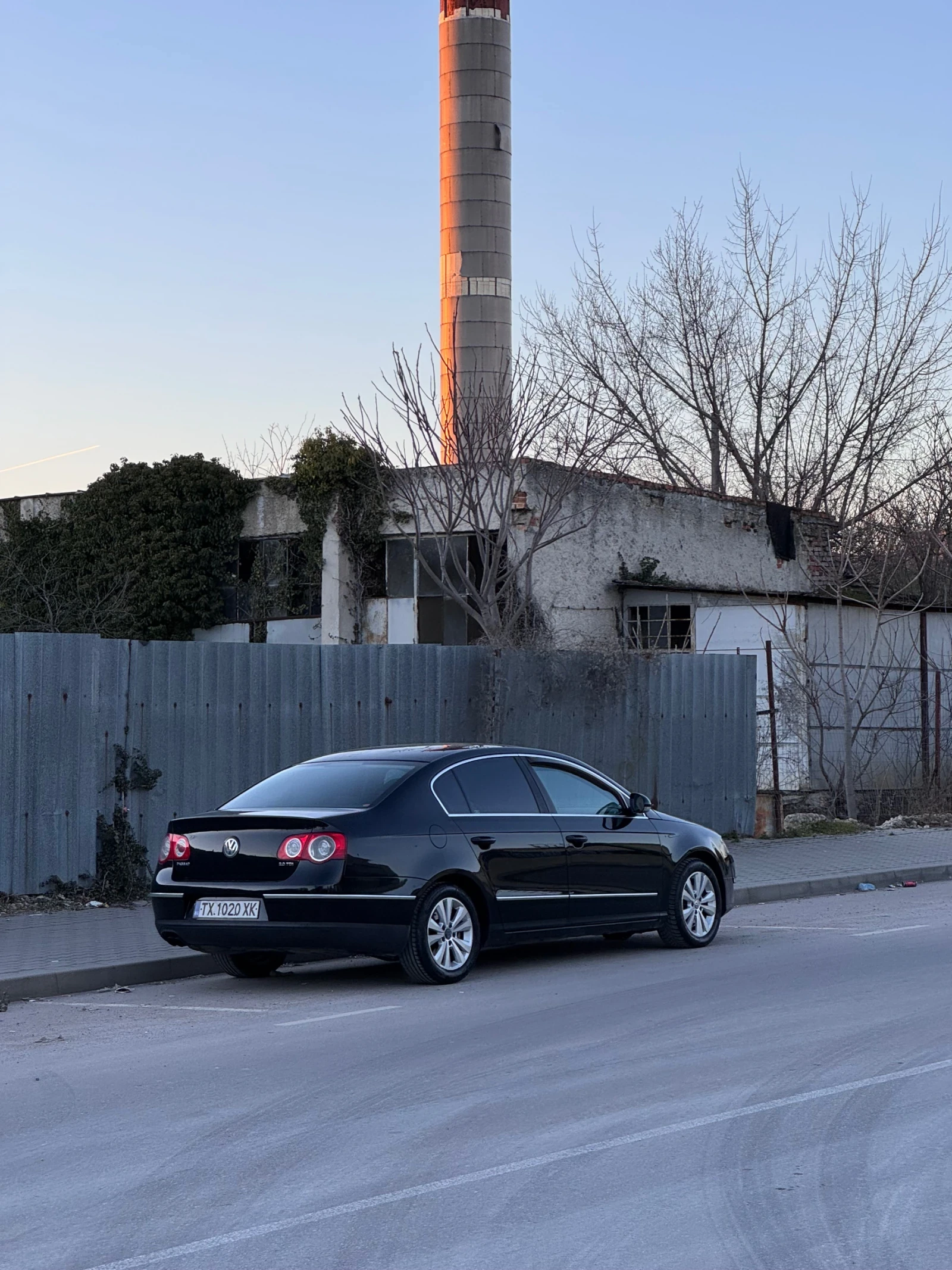 VW Passat 2.0tdi, снимка 2 - Автомобили и джипове - 54386726