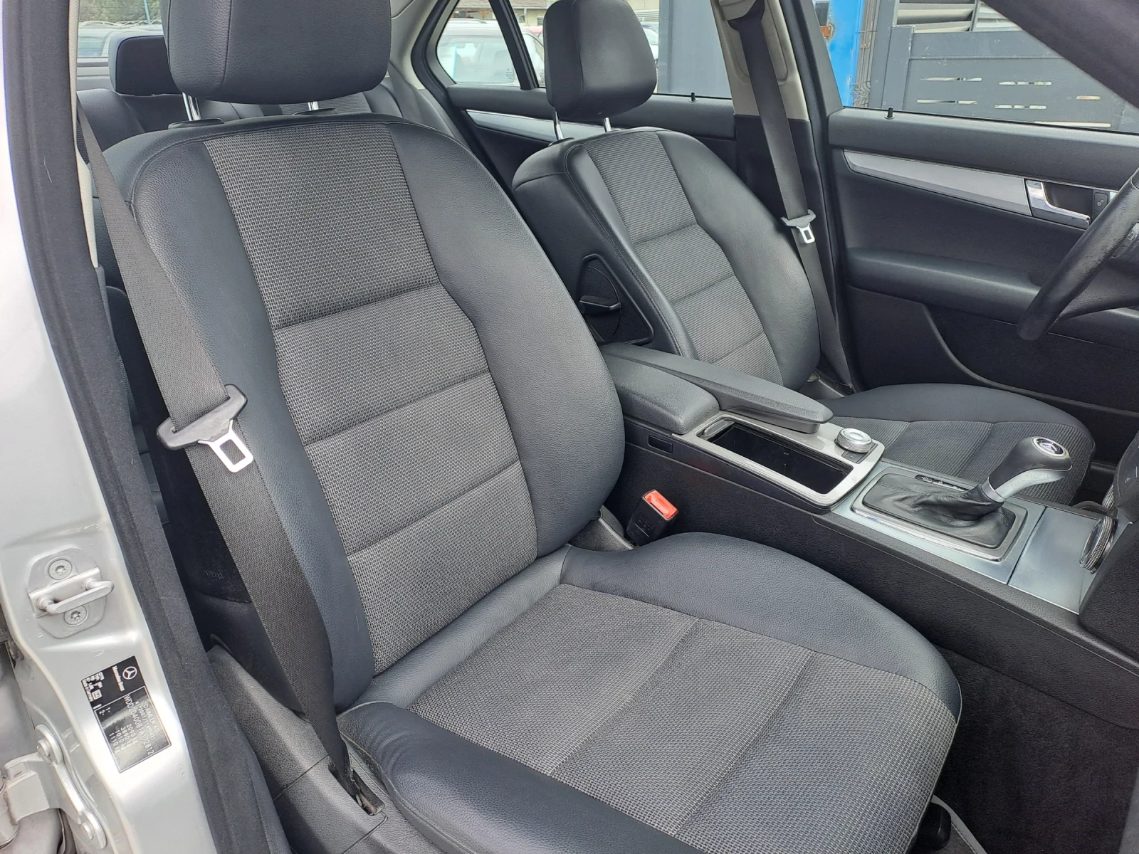 Mercedes-Benz C 220 2, 2CDI, AVTOMAT, КОЖА, снимка 11 - Автомобили и джипове - 54884354