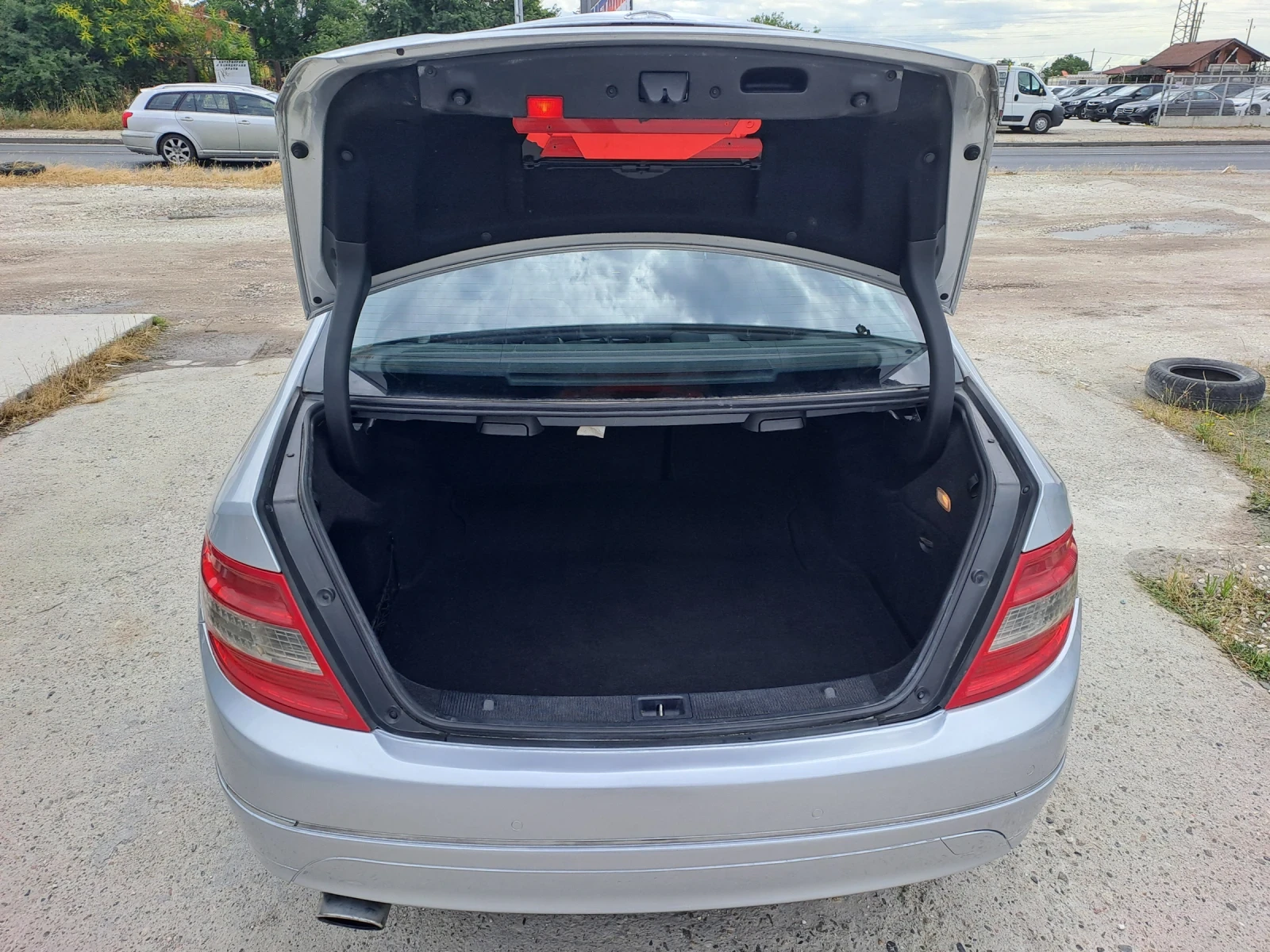 Mercedes-Benz C 220 2, 2CDI, AVTOMAT, КОЖА, снимка 8 - Автомобили и джипове - 54884354