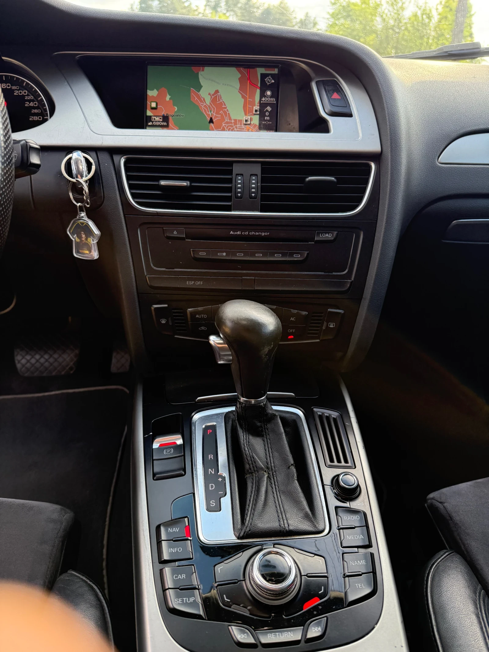 Audi A4 2.0 TDI 143hp, снимка 9 - Автомобили и джипове - 55146670
