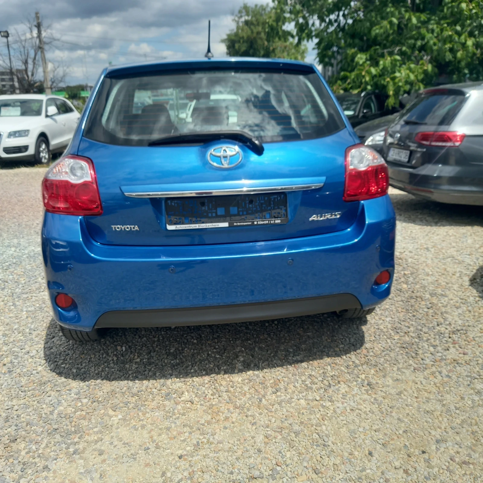 Toyota Auris 1.6iExecutive, снимка 5 - Автомобили и джипове - 55393115