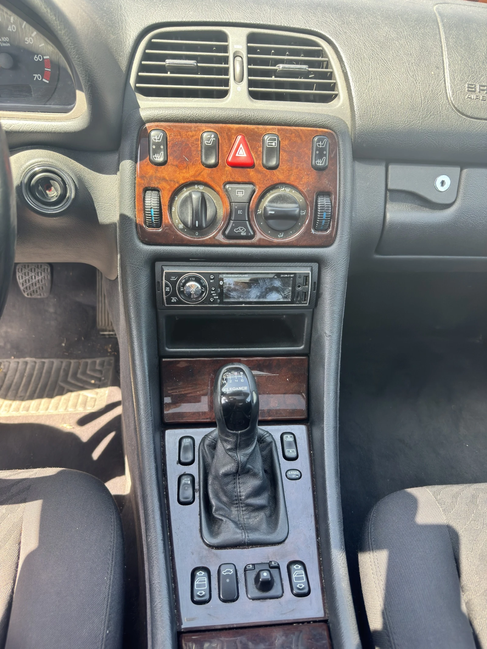 Mercedes-Benz CLK 200 Kompressor, снимка 14 - Автомобили и джипове - 55431491