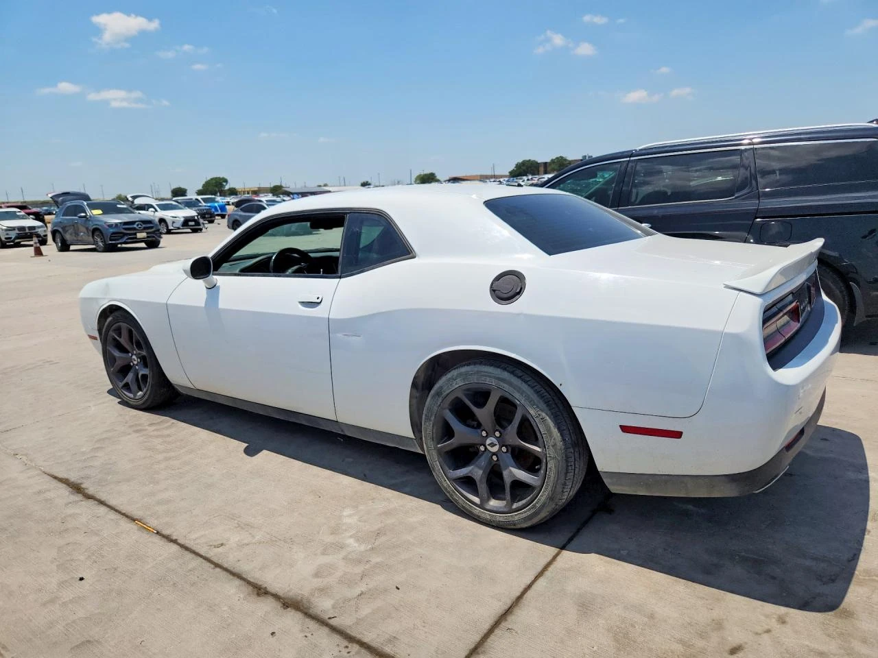 Dodge Challenger, снимка 2 - Автомобили и джипове - 55517571