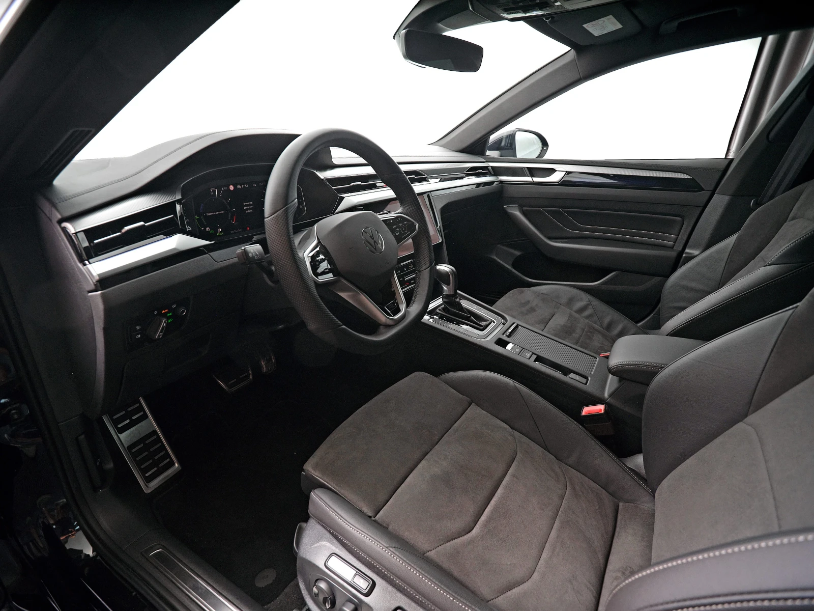 VW Arteon R LINE 1.4 EHYBRID DSG 5700km, снимка 9 - Автомобили и джипове - 55544828