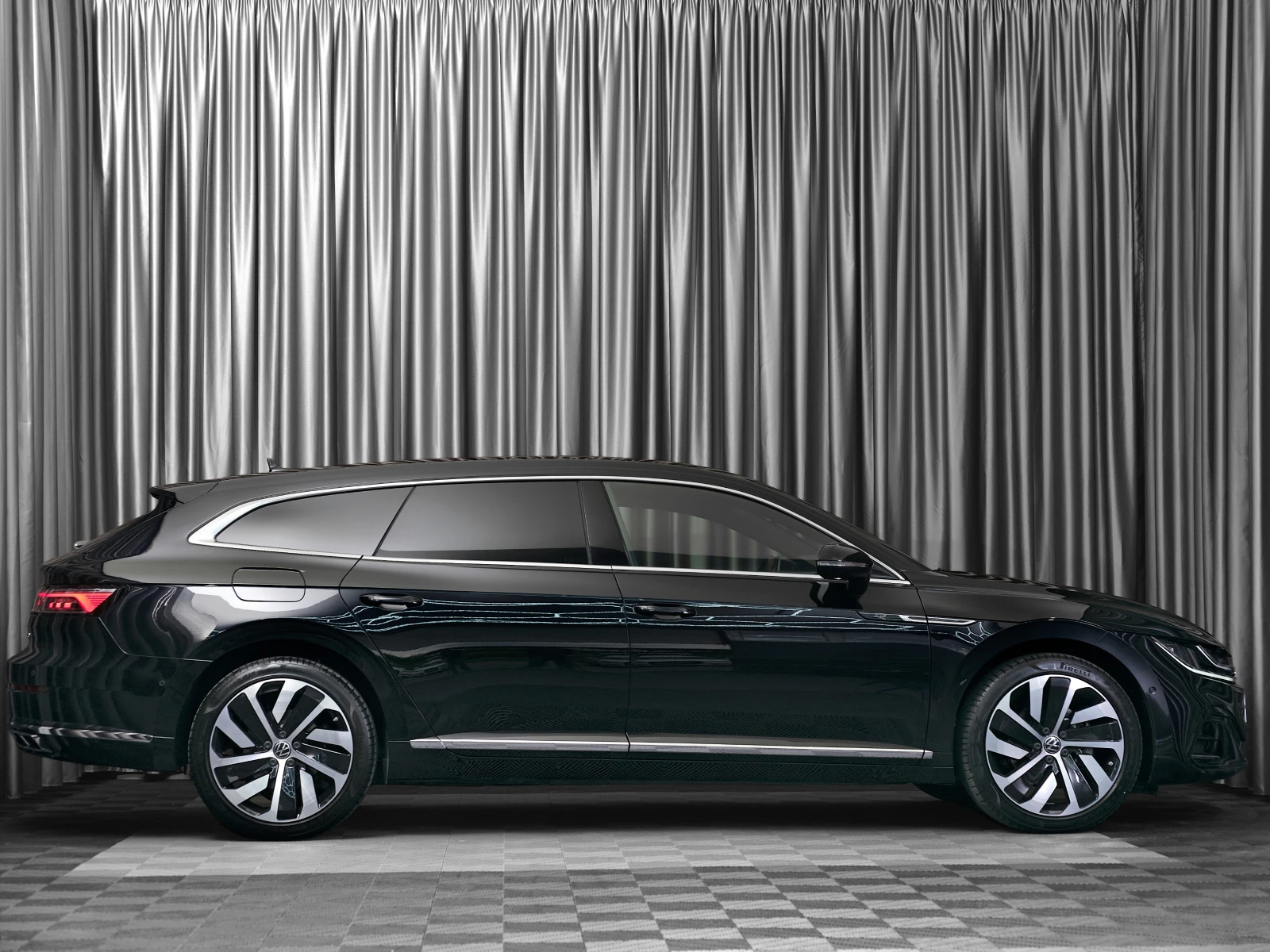 VW Arteon R LINE 1.4 EHYBRID DSG 5700km, снимка 7 - Автомобили и джипове - 55544828