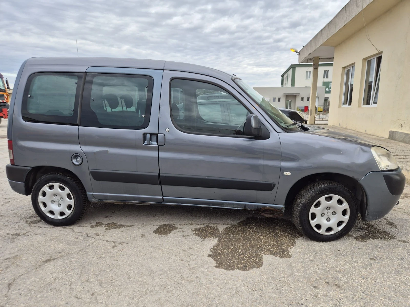 Peugeot Partner, снимка 3 - Автомобили и джипове - 56188830