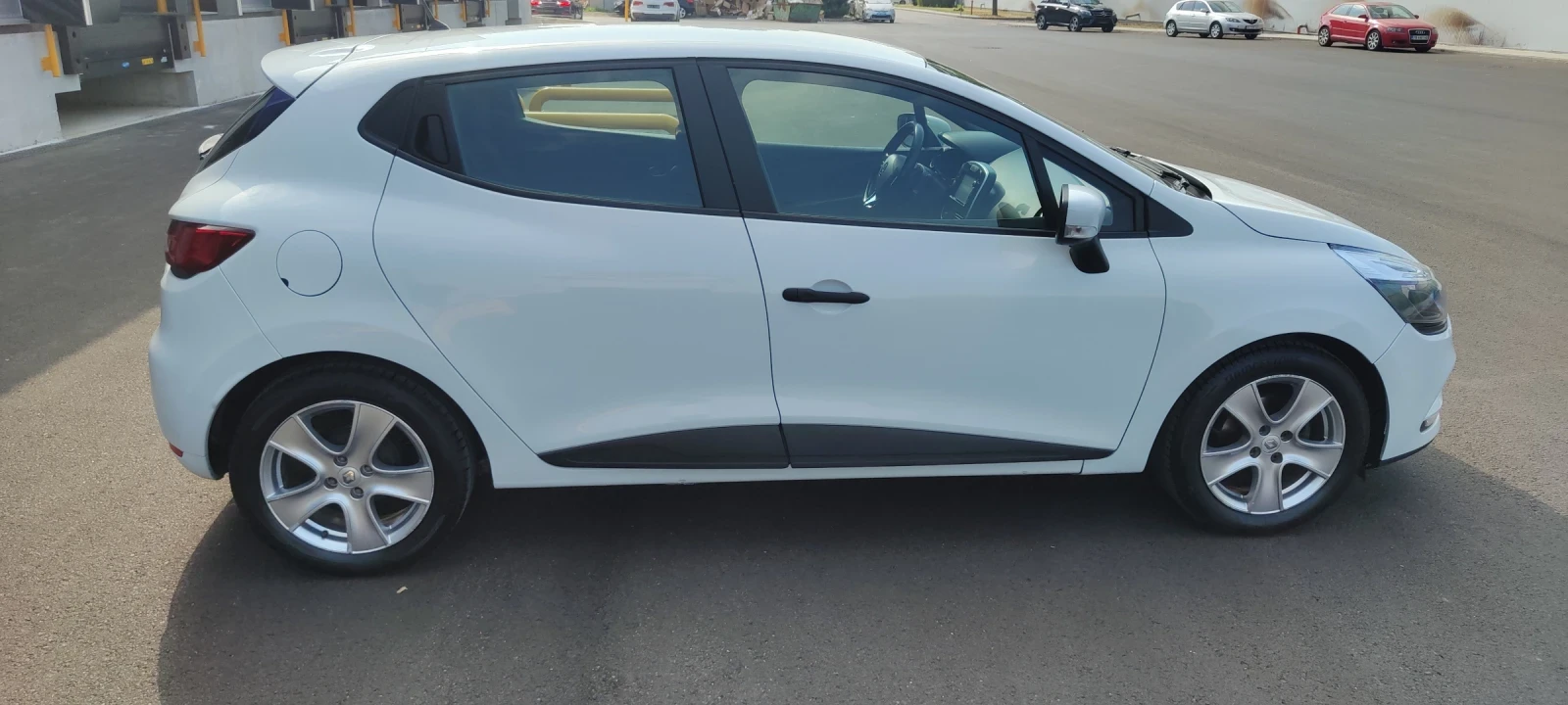 Renault Clio 1.5dci, снимка 5 - Автомобили и джипове - 56733748