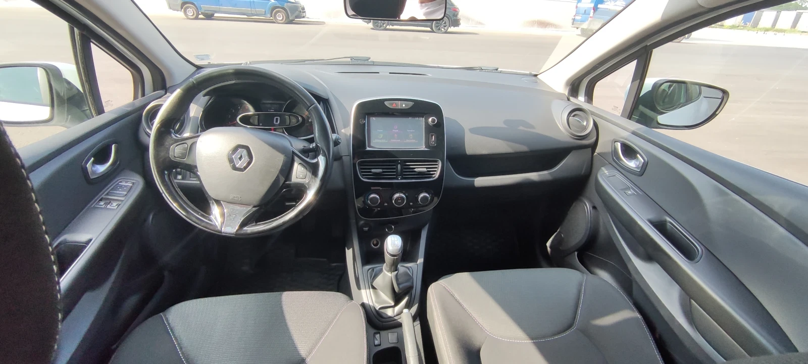 Renault Clio 1.5dci, снимка 8 - Автомобили и джипове - 56733748
