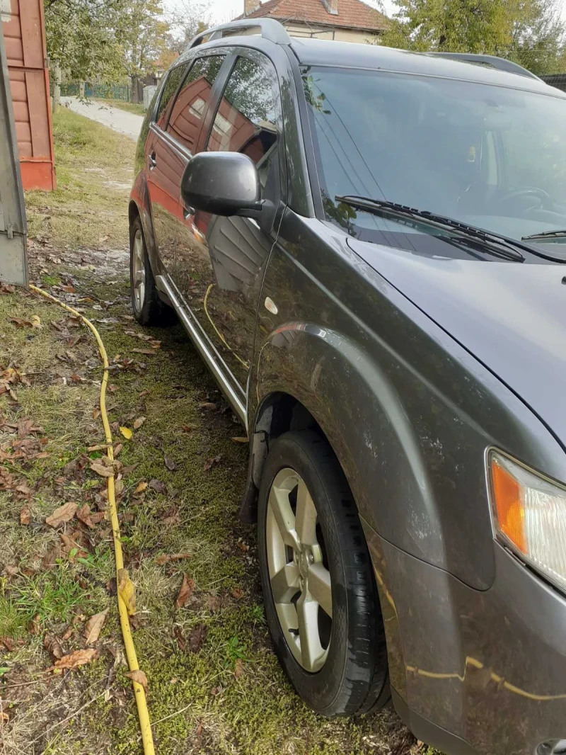 Mitsubishi Outlander, снимка 3 - Автомобили и джипове - 52595366