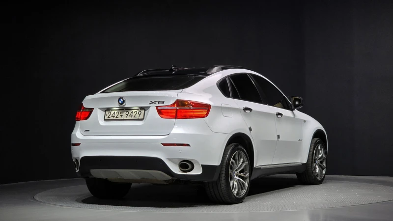 BMW X6 3.0d/Пълна сервизна история !!!, снимка 2 - Автомобили и джипове - 52695711