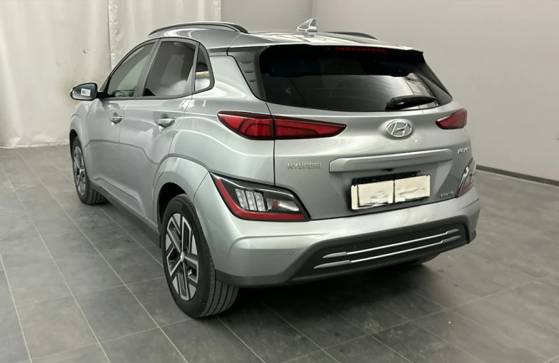 Hyundai Kona Фейслифт 64kWH сервизна кника, снимка 3 - Автомобили и джипове - 52723416