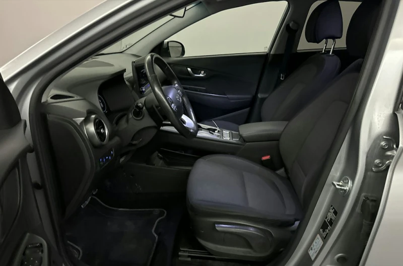 Hyundai Kona Фейслифт 64kWH сервизна кника, снимка 9 - Автомобили и джипове - 52723416