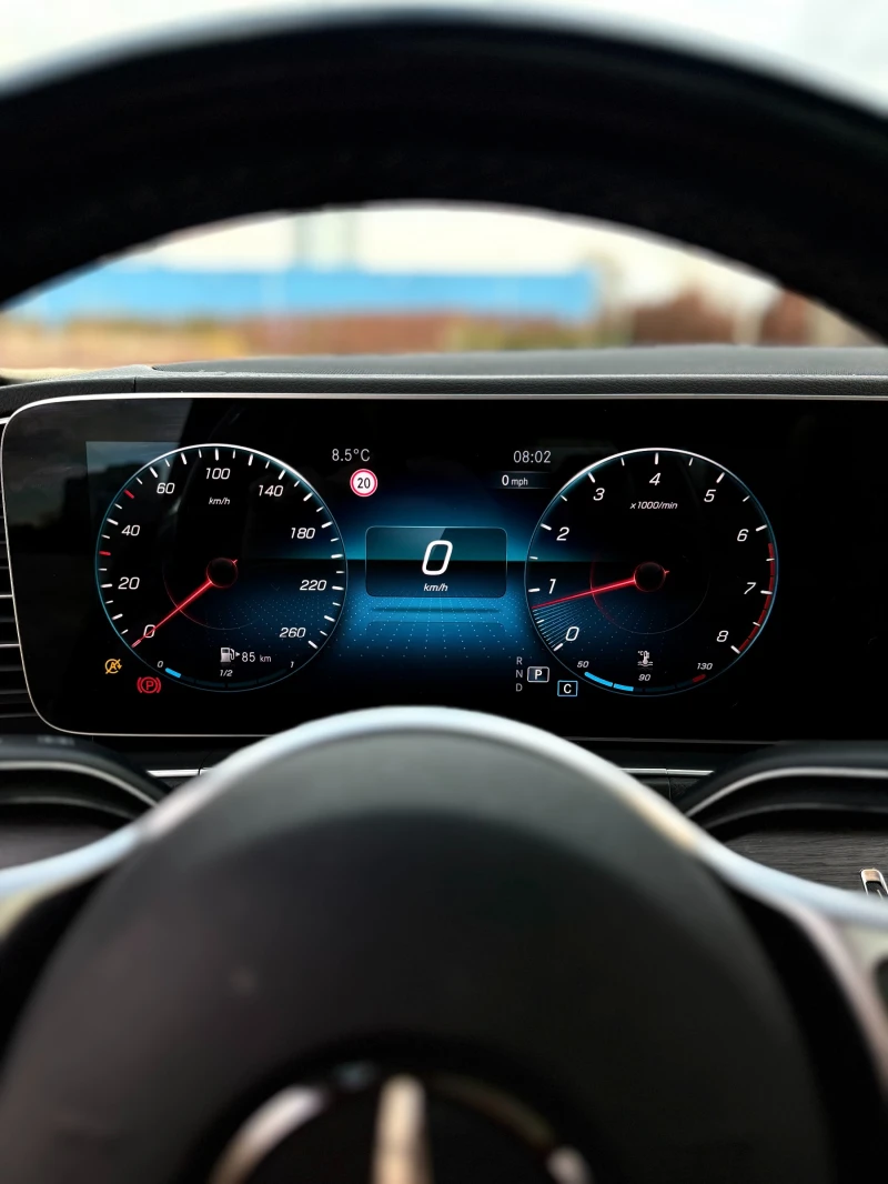 Mercedes-Benz GLE 350 4MATIC* AMG-pack* Night-pack* Burm* 360* Подгрев* , снимка 11 - Автомобили и джипове - 53296435