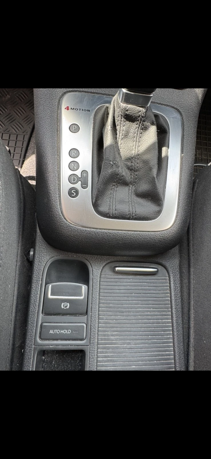 VW Tiguan, снимка 4 - Автомобили и джипове - 55543263