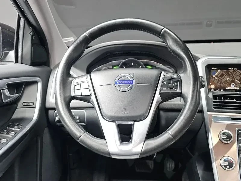 Volvo XC60, снимка 12 - Автомобили и джипове - 56719997