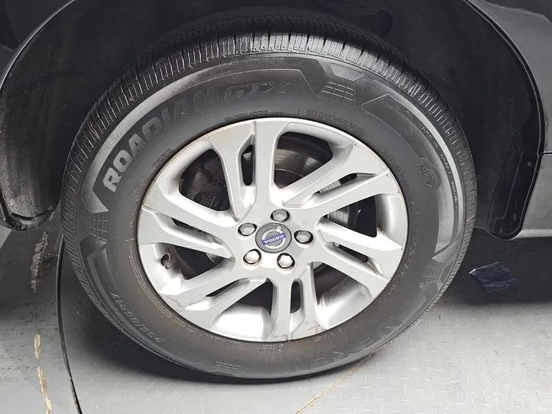 Volvo XC60, снимка 5 - Автомобили и джипове - 56719997