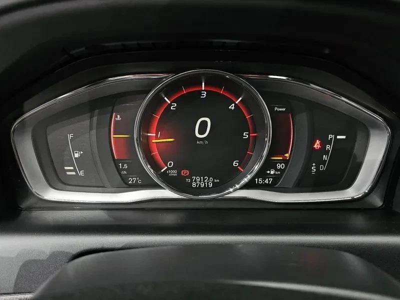 Volvo XC60, снимка 8 - Автомобили и джипове - 56719997