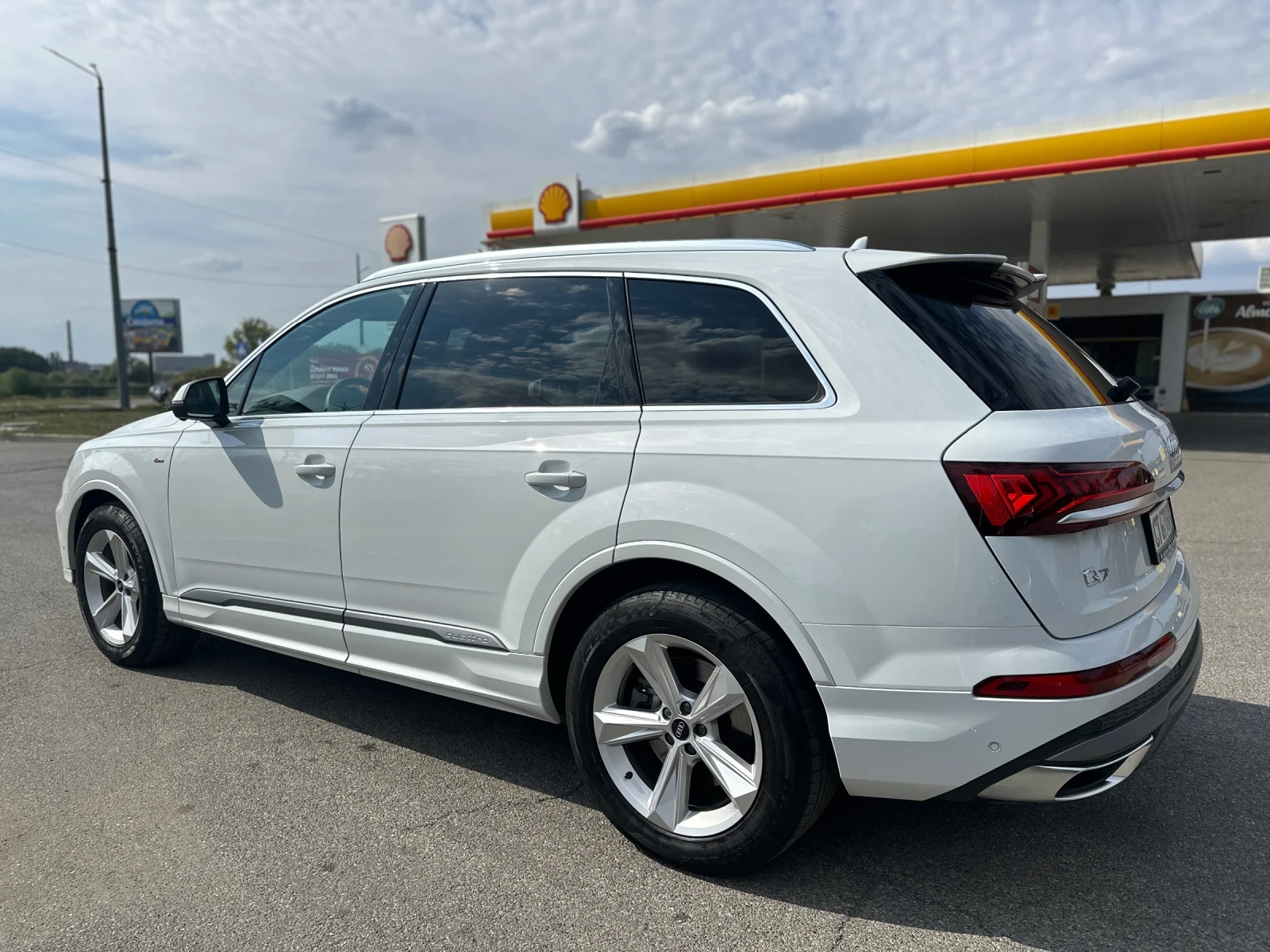 Audi Q7 S line 50 TDI quattro - изображение 6