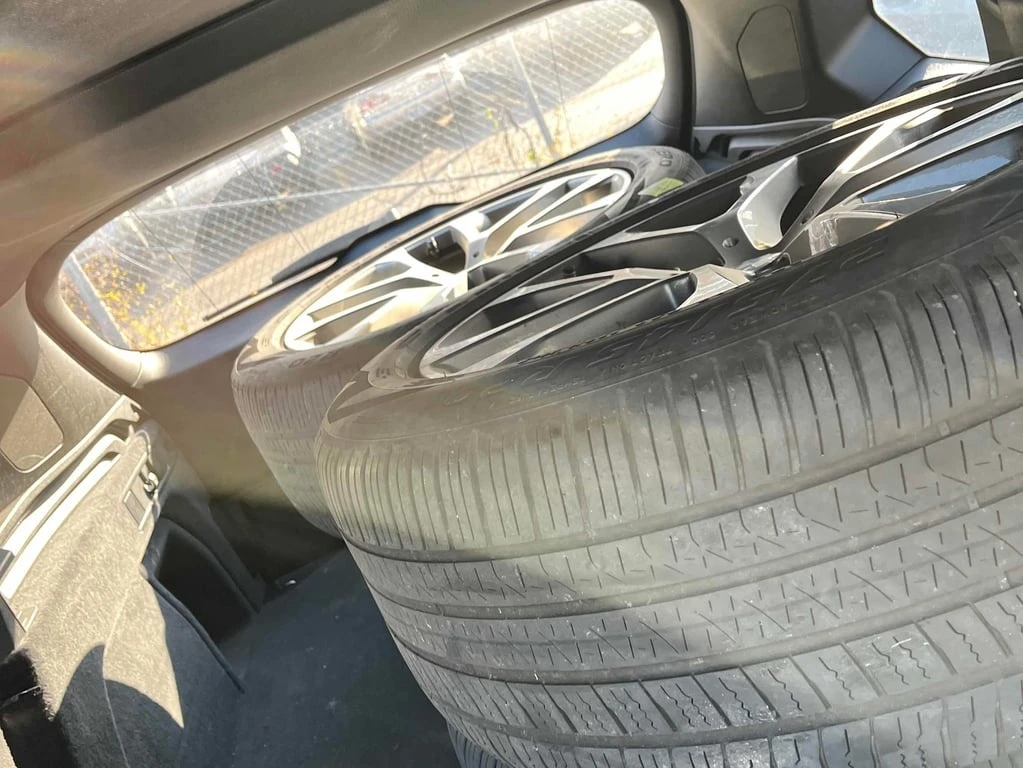 BMW X5 xDrive40i  CARFAX | Mobile.bg   12