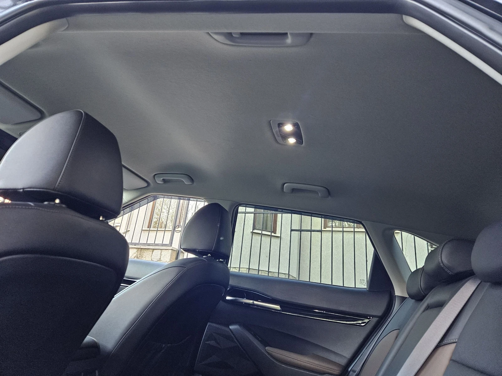 Kia Seltos 1.6 CRDi /�������/�����/DISTRONIC/KEYLESS GO/FULL | Mobile.bg � ����������� 15