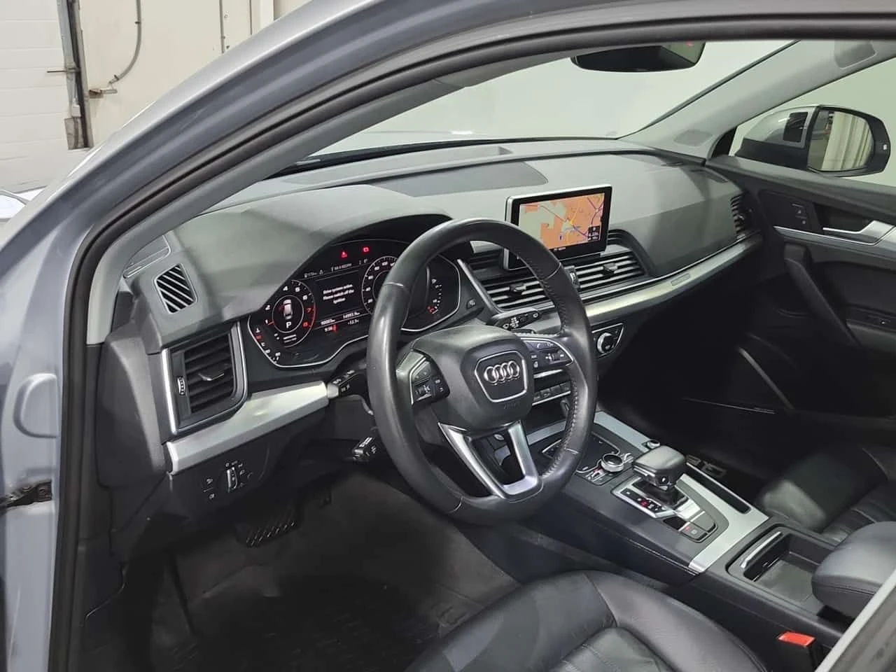 Audi Q5 * TECHNIK * CARFAX * ЦЕНА ДО БГ, снимка 9 - Автомобили и джипове - 54236908