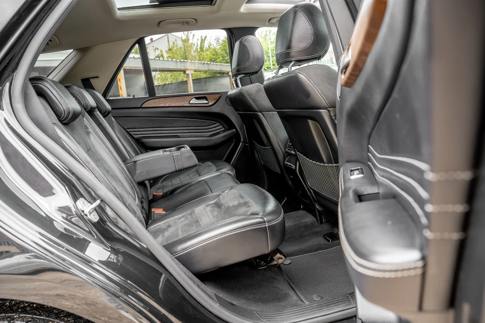 Mercedes-Benz ML 350 CDI-BlueTEC-AMG-PANORAMA-КАМЕРА-LINE ASIST-FUL-TOP, снимка 16 - Автомобили и джипове - 54415047