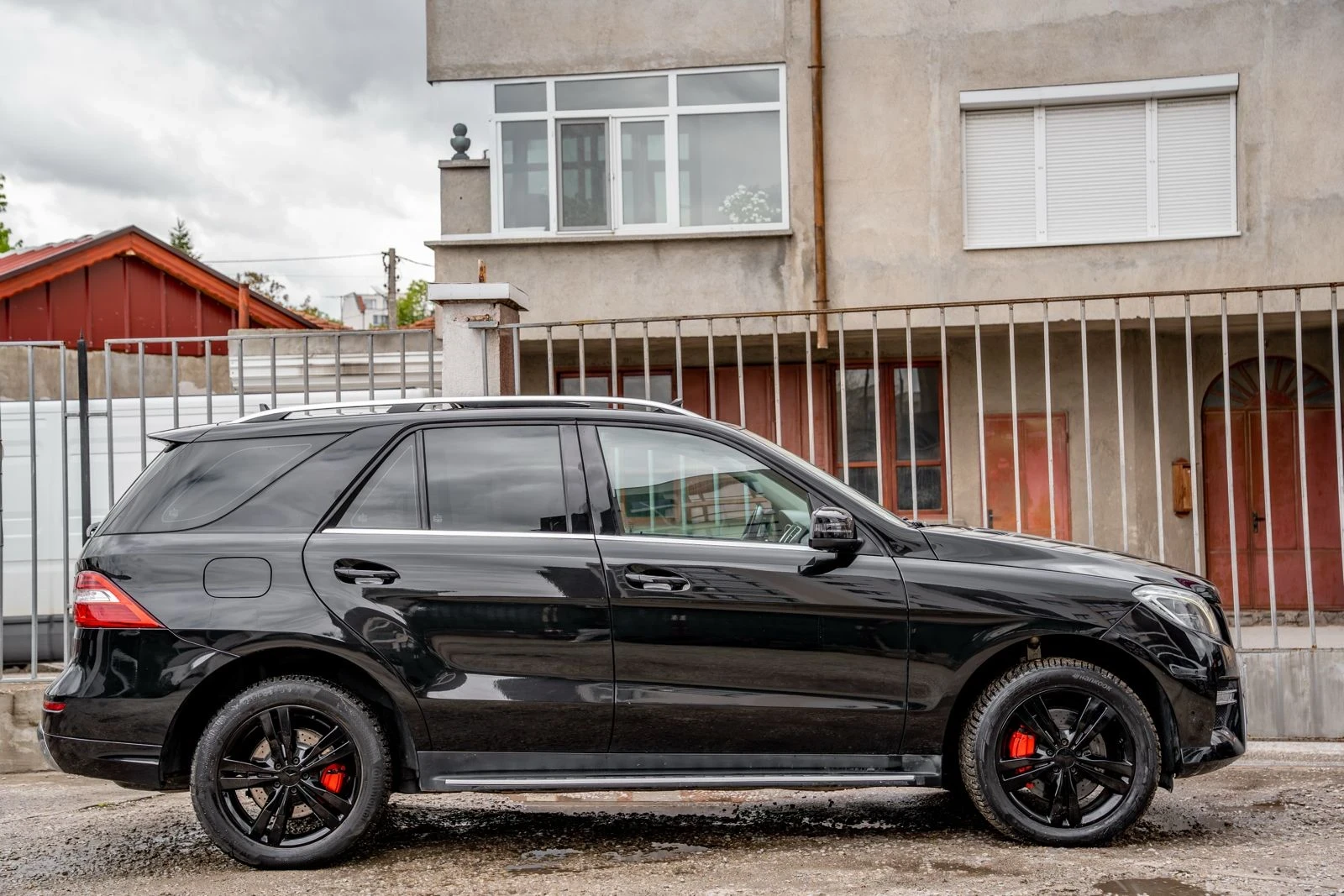 Mercedes-Benz ML 350 CDI-BlueTEC-AMG-PANORAMA-КАМЕРА-LINE ASIST-FUL-TOP, снимка 7 - Автомобили и джипове - 54415047