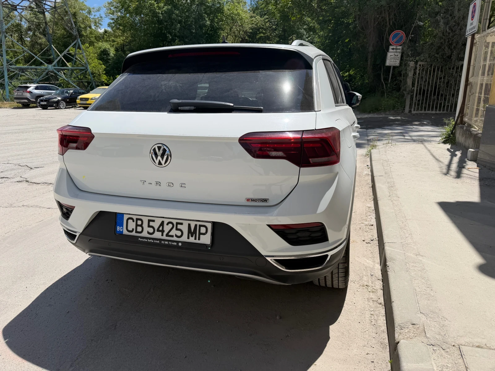 VW T-Roc 2.0 DSG, снимка 4 - Автомобили и джипове - 54710032