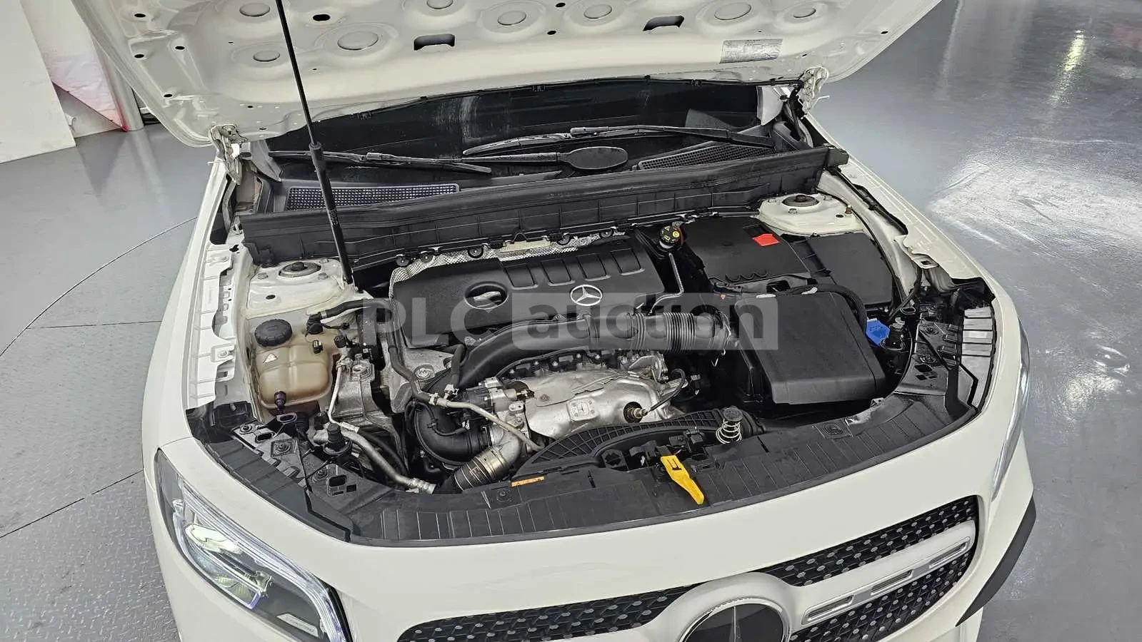 Mercedes-Benz GLB 250 4MATIC| КАМЕРА| DISTRONIC| ПАНОРАМА| ВКЛ.ТЕХНОТЕСТ, снимка 15 - Автомобили и джипове - 54764318