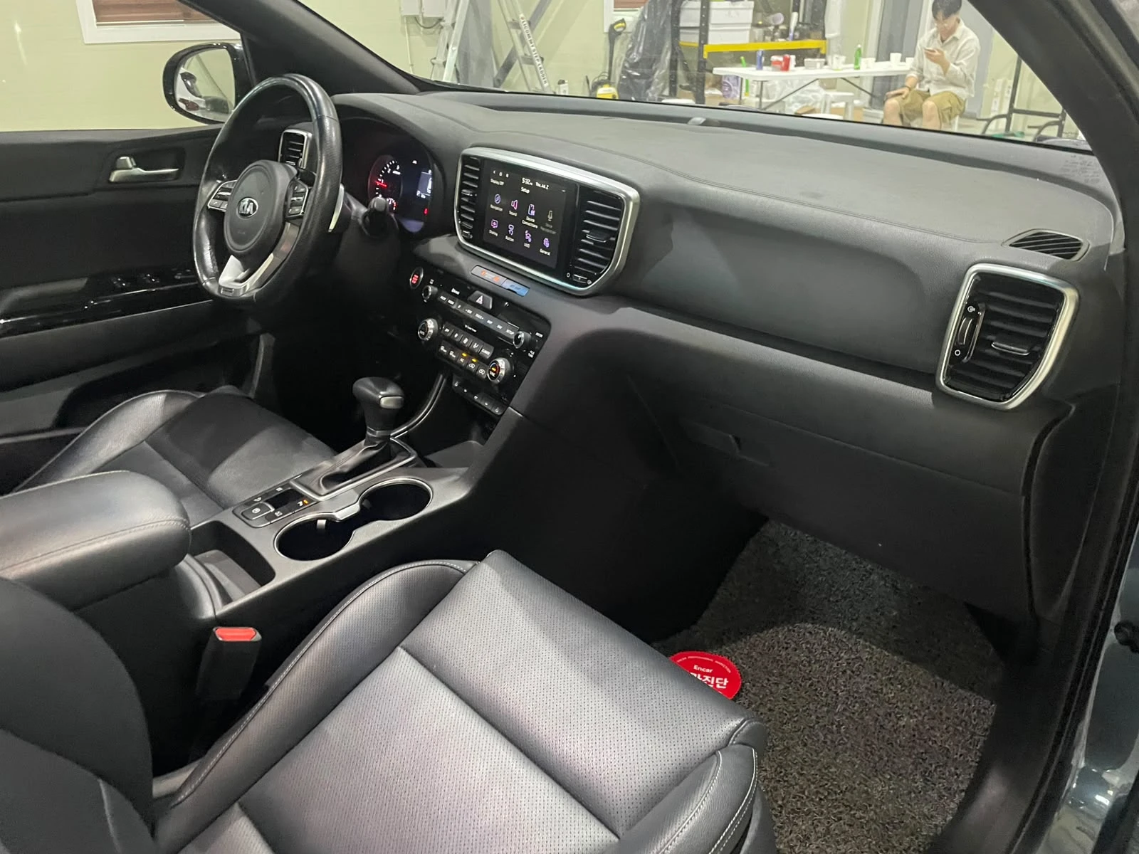 Kia Sportage 2.0D 2WD ! Intelligent !, снимка 11 - Автомобили и джипове - 55295913
