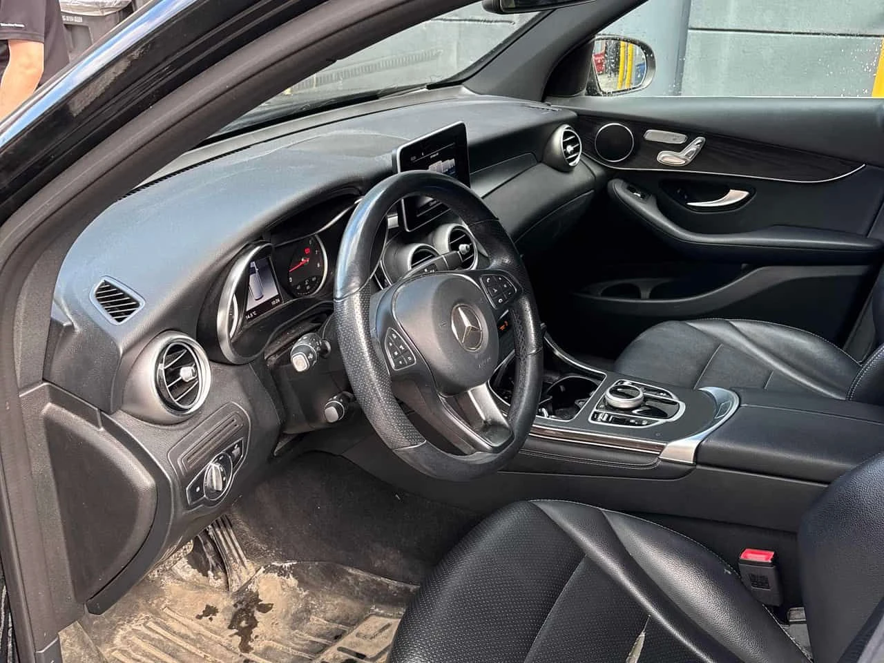 Mercedes-Benz GLC 300  * CARFAX * ��� ������������ ������ | Mobile.bg � ����������� 5