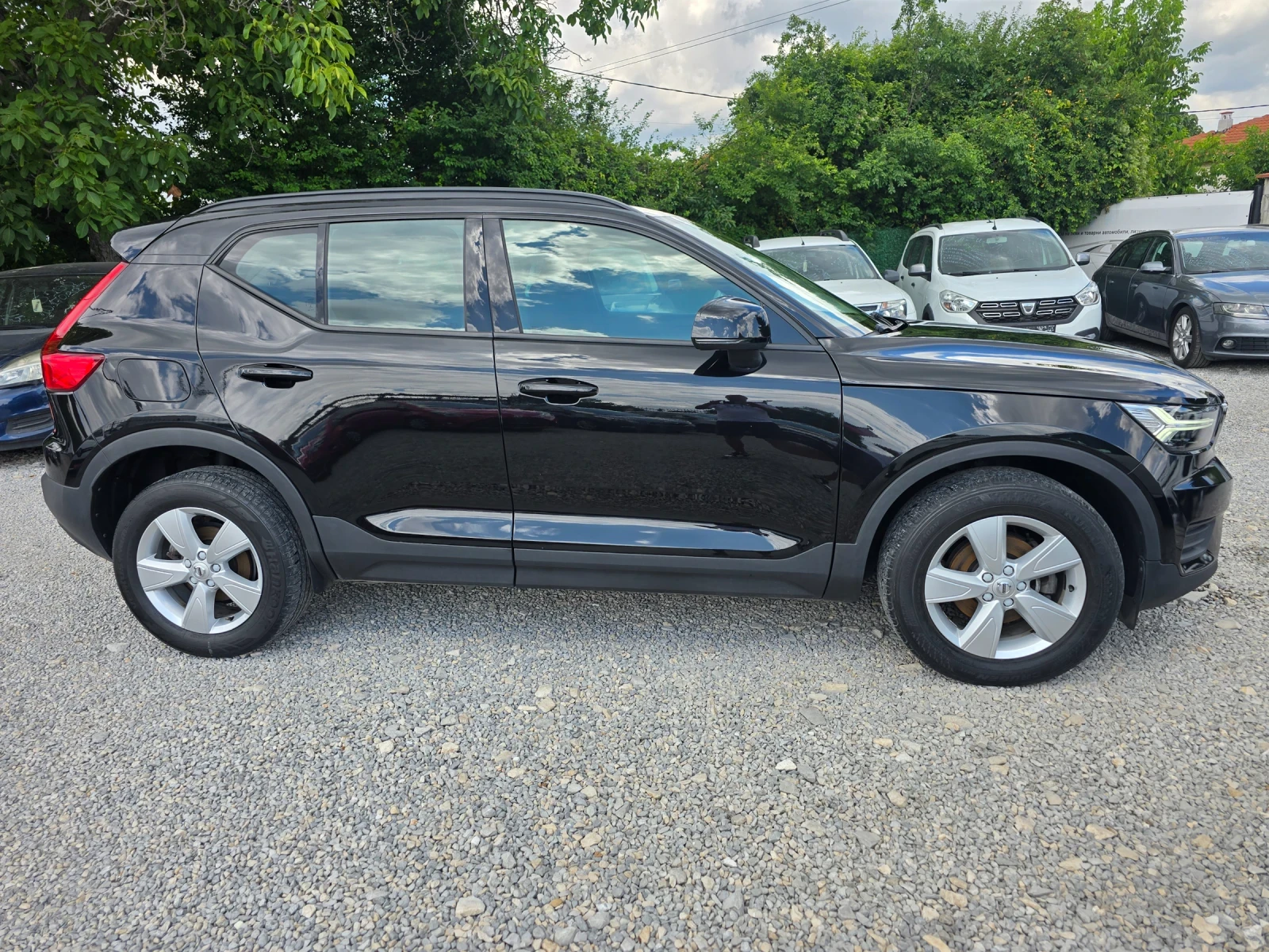 Volvo XC40 2.0D3-ЕВРО 6В-АВТОМАТ-НАВИГАЦИЯ-КАТО НОВ, снимка 9 - Автомобили и джипове - 55393431