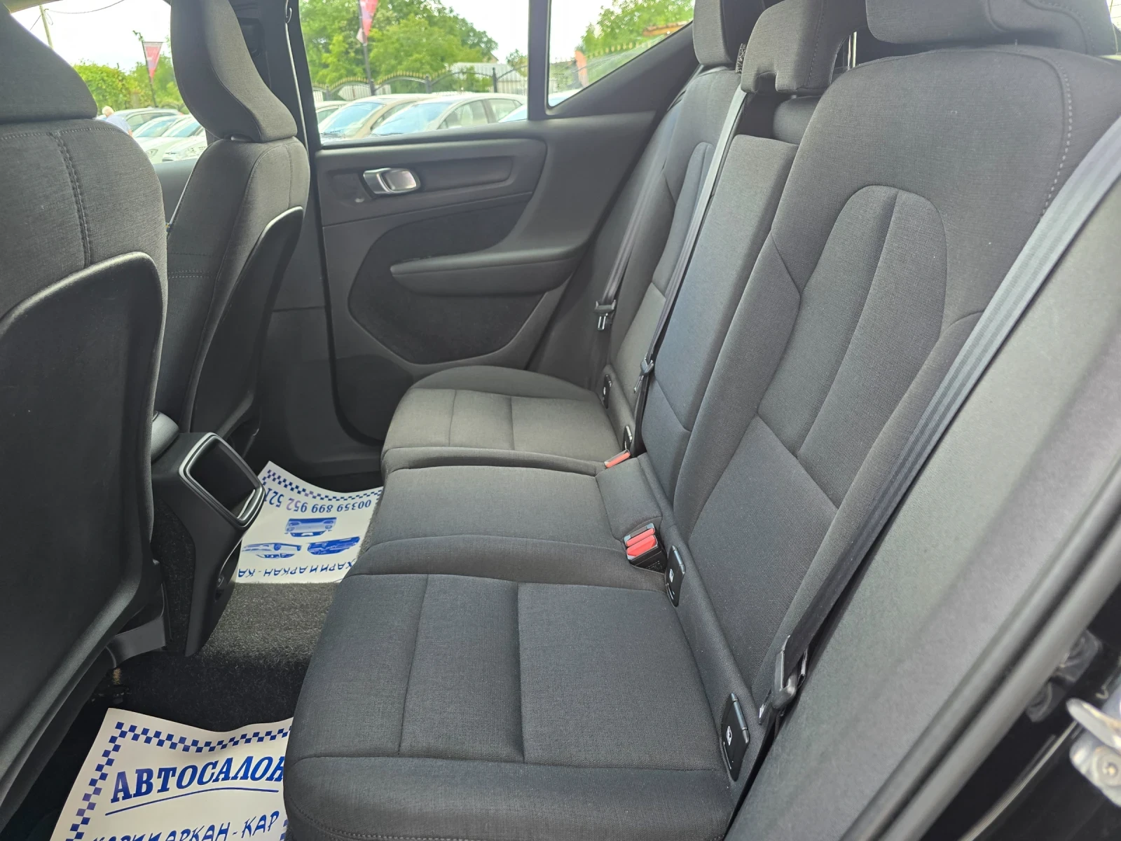 Volvo XC40 2.0D3-ЕВРО 6В-АВТОМАТ-НАВИГАЦИЯ-КАТО НОВ, снимка 15 - Автомобили и джипове - 55393431