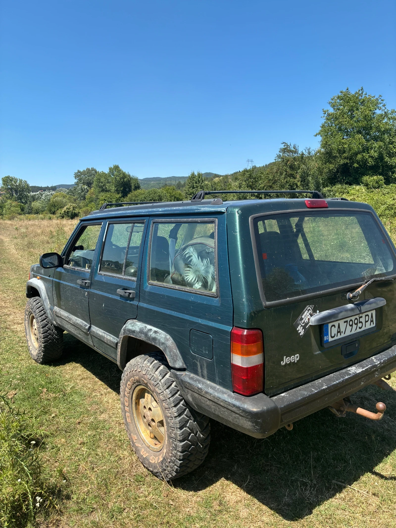 Jeep Cherokee, снимка 6 - Автомобили и джипове - 55486708