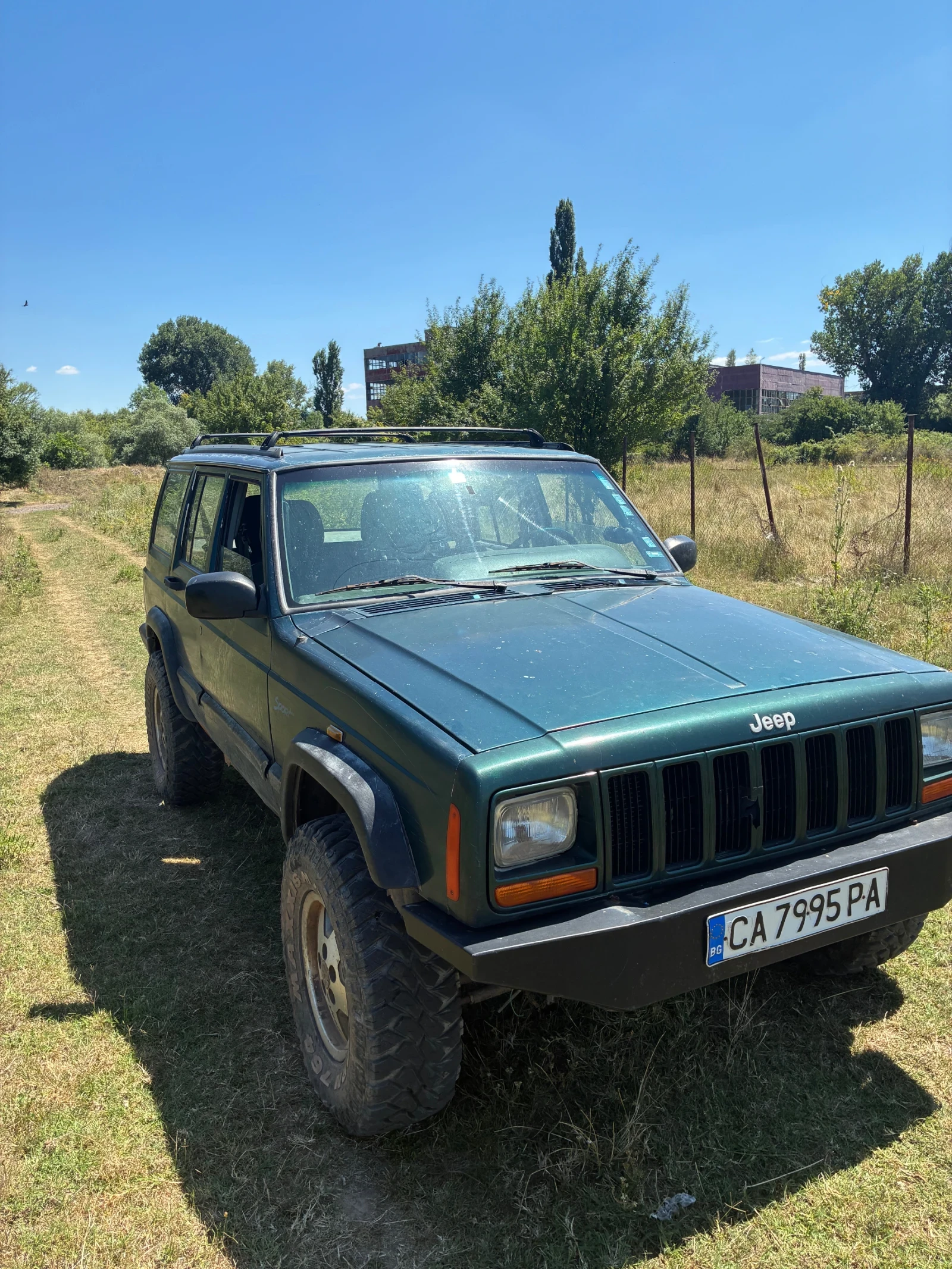 Jeep Cherokee
