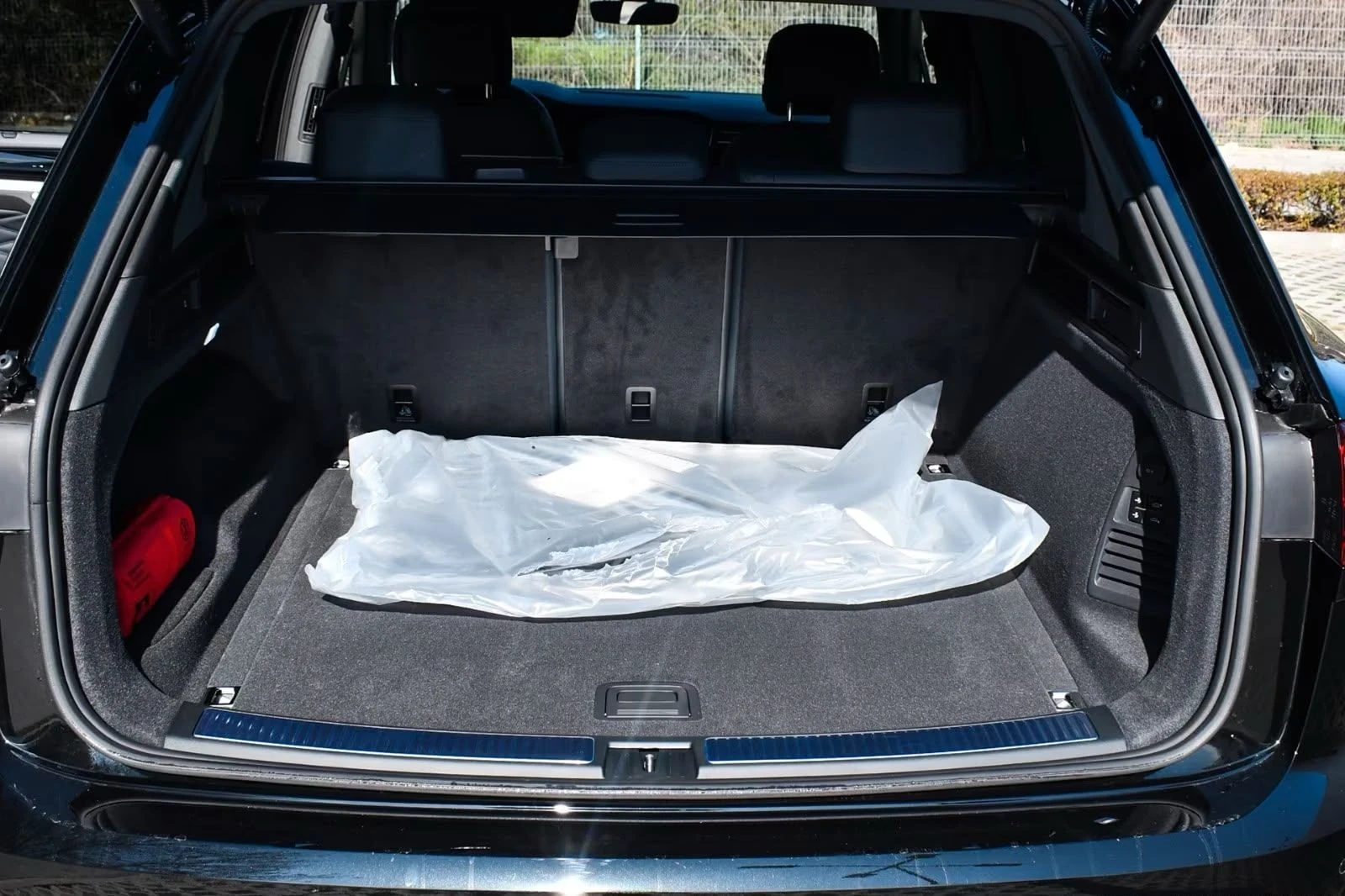 VW Touareg R Line+ Final Edition+ чисто нов, снимка 13 - Автомобили и джипове - 55622530