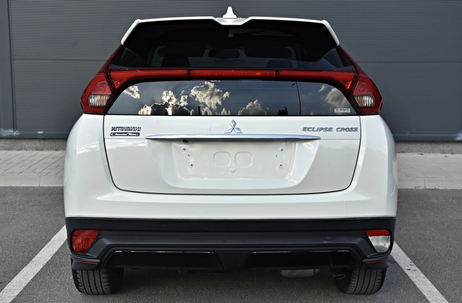 Mitsubishi Eclipse Cross Eclipse Cross 2.2 DI-D 4x4 | 2020 г. | 148 к.с., снимка 6 - Автомобили и джипове - 55943298