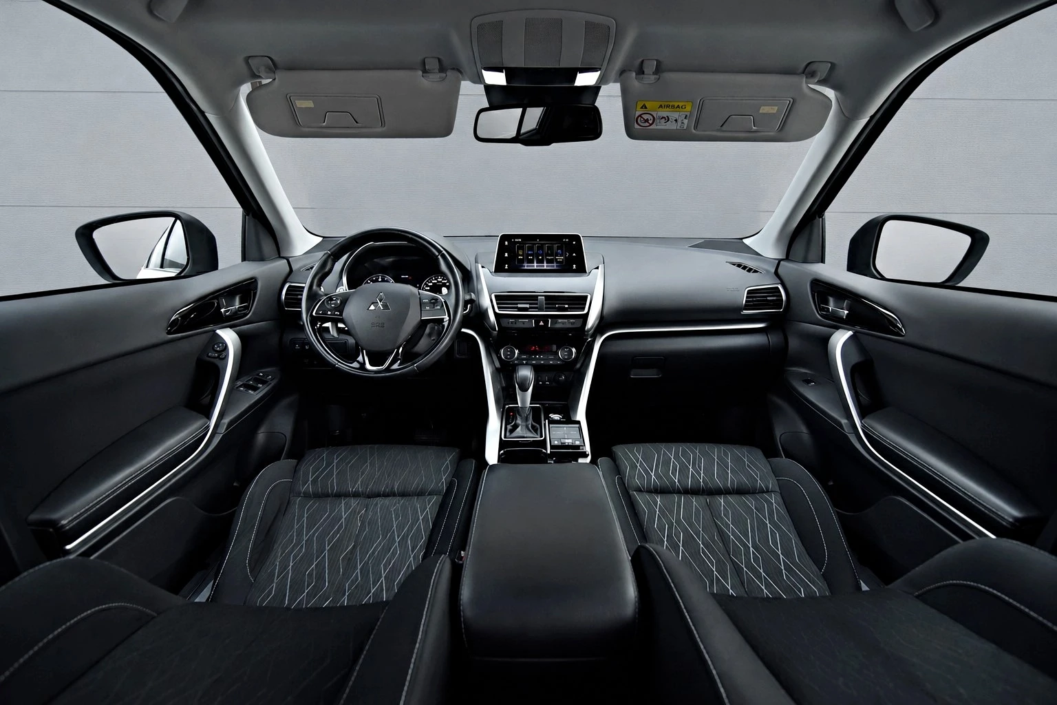 Mitsubishi Eclipse Cross Eclipse Cross 2.2 DI-D 4x4 | 2020 г. | 148 к.с., снимка 17 - Автомобили и джипове - 55943298