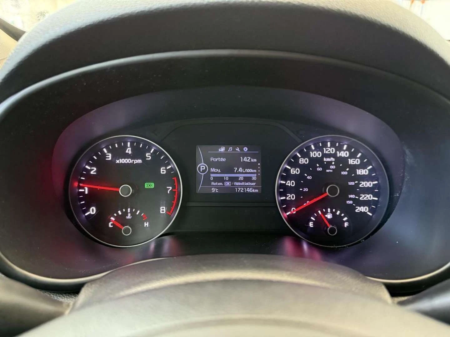 Kia Sportage, снимка 16 - Автомобили и джипове - 56019832