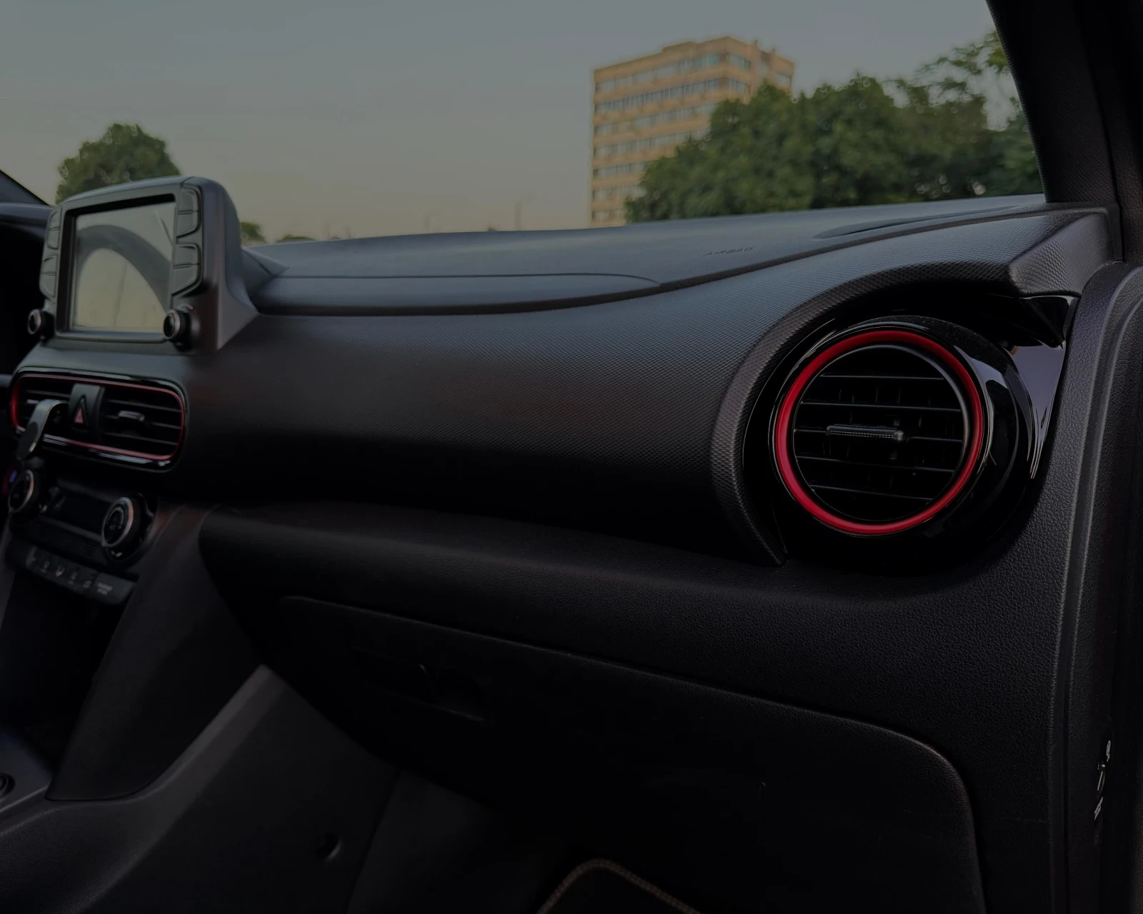 Hyundai Kona, снимка 15 - Автомобили и джипове - 56433293